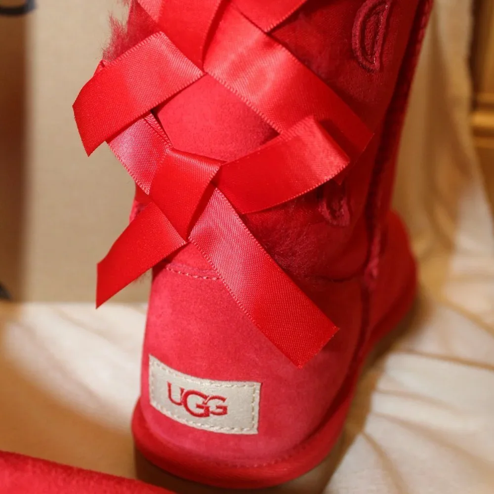 NIB‎ UGG GIRL'S BAILEY BOW SUEDE SHEARLING CLASSIC SHORT BOOTS RED